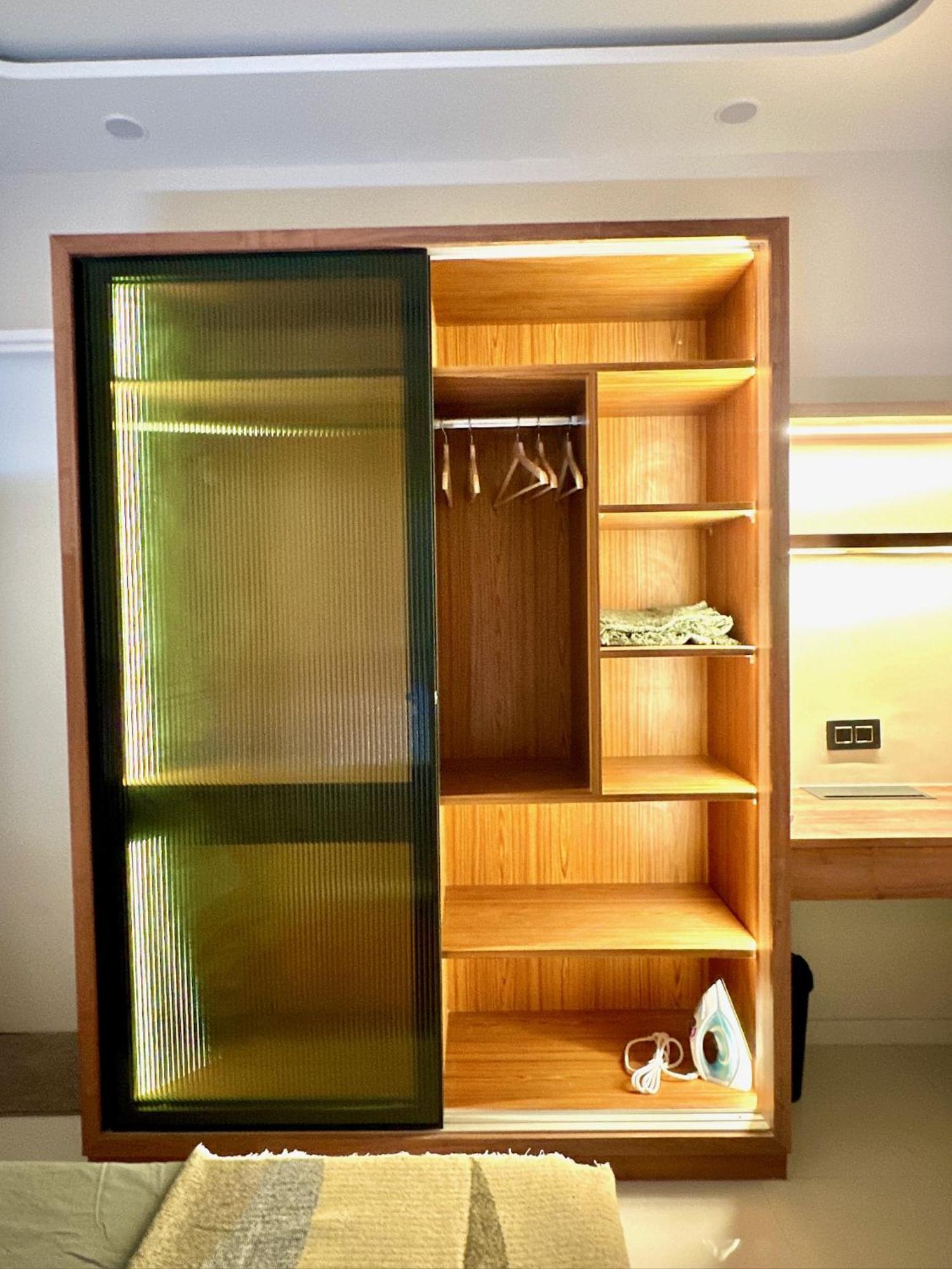 Peacock Palace 2Bhk Modern Ac Flat In Baner Pune Luaran gambar